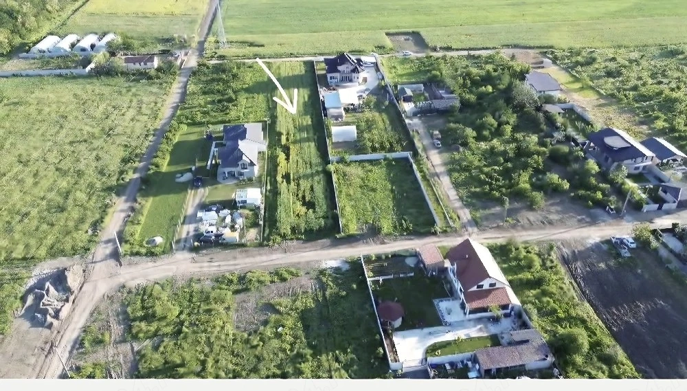 Teren 2750 mp lângă padure