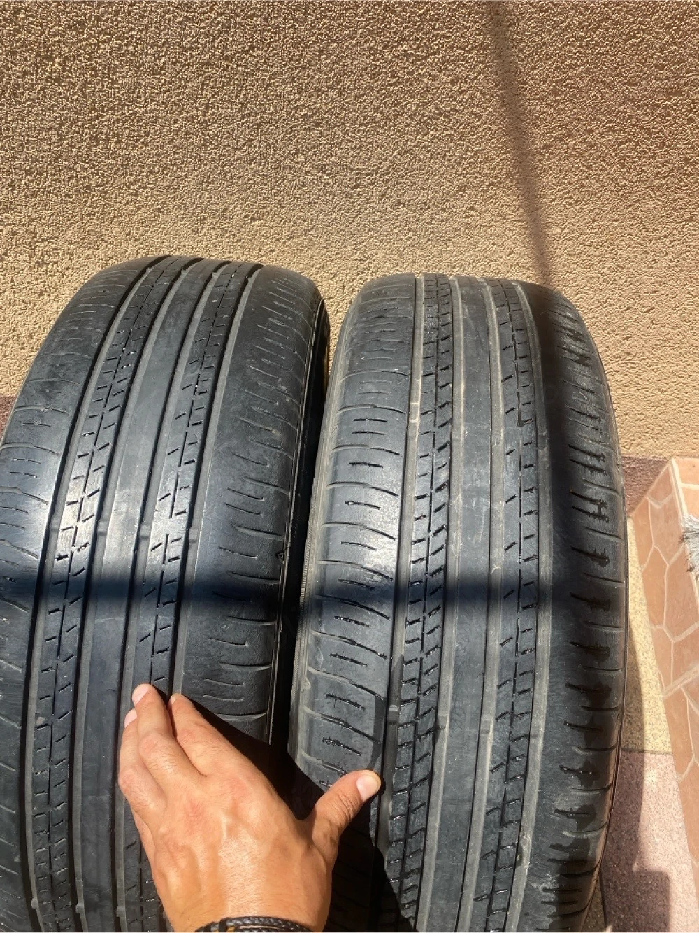 225 60 18 Dunlop