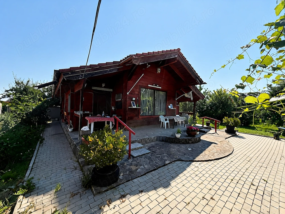 Casa din lemn masiv | 3 camere | Teren 5.000mp Berceni Prahova