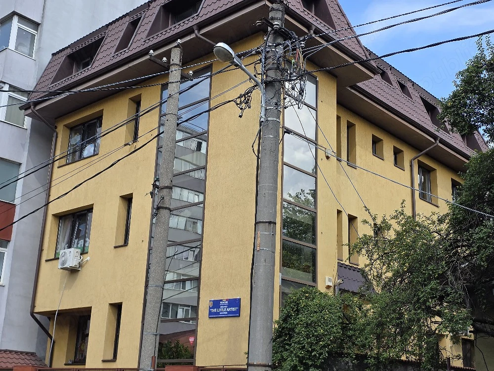 Gradinita din Bucuresti angajeaza educatoare si asistent educatoare