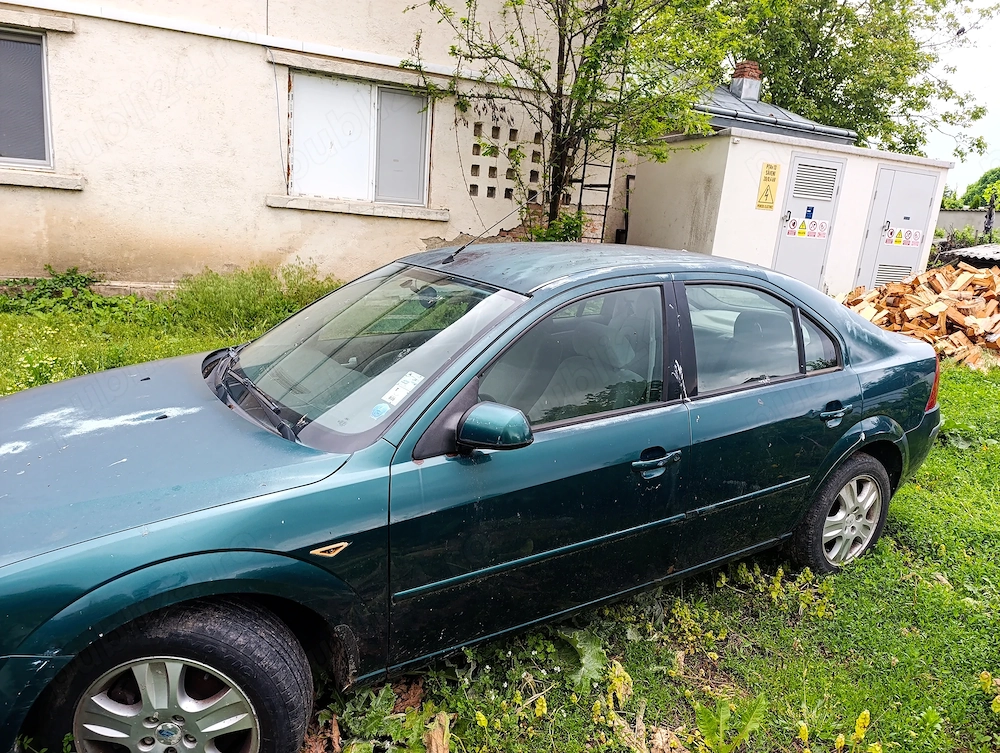 Ford Mondeo 2001 benzină