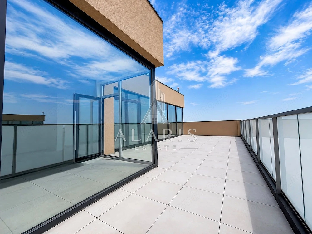 Penthouse cu 3 camere, vedere panoramica, zona Torontalului