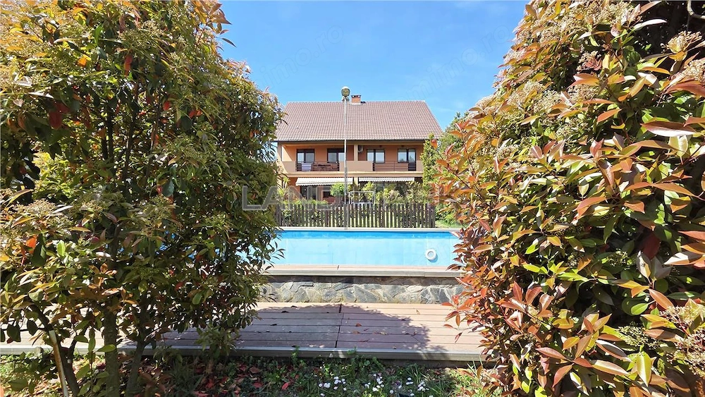 COMISION 0% CASA cu piscina pentru 2 familii Braytim Gospodarilor