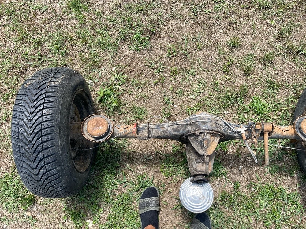 se vinde ce se vede completa si functionala pt nmotoagricola sau motocultor  cu tractiune 