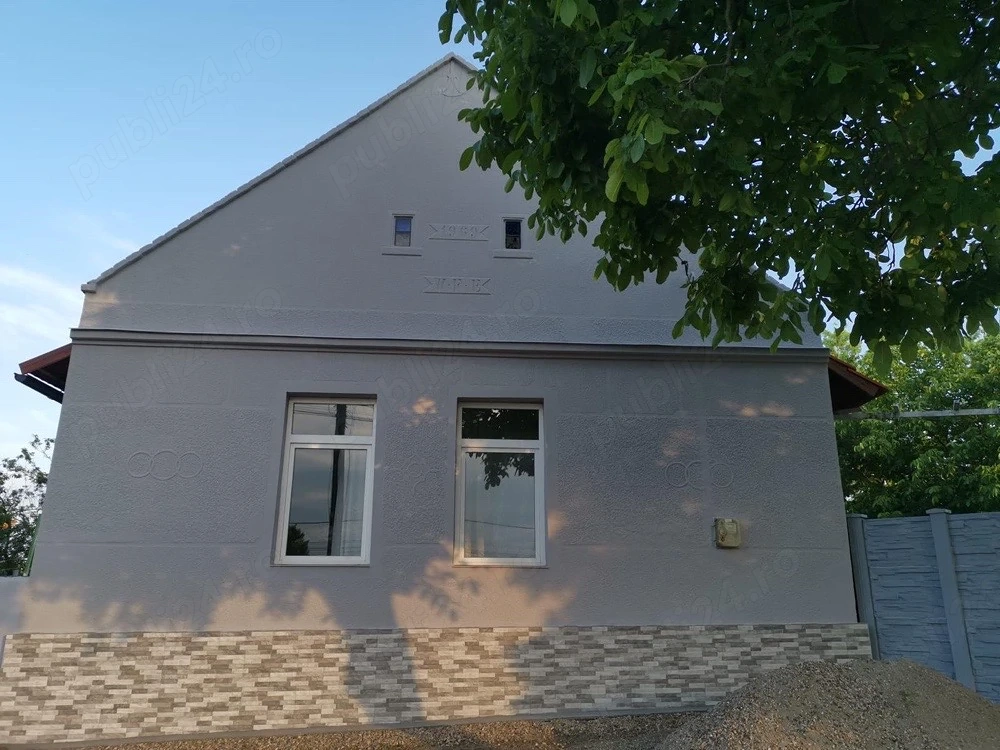 Casa de vanzare in periam 