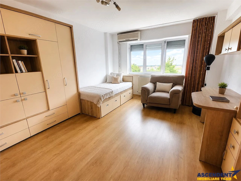 Apartament 3 camere decomandat, mobilat si utilat, Strada Toamnei, Central, Brasov