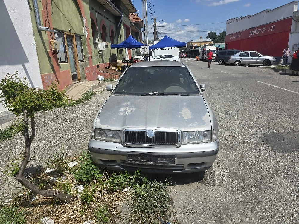 Dezmembrez Skoda octavia 1