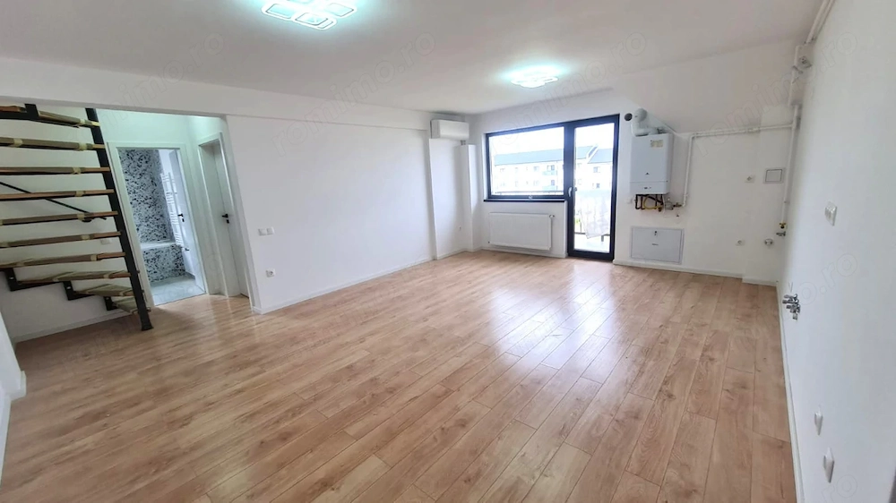 Apartament 3 camere 78 mp Calea Cisnadiei