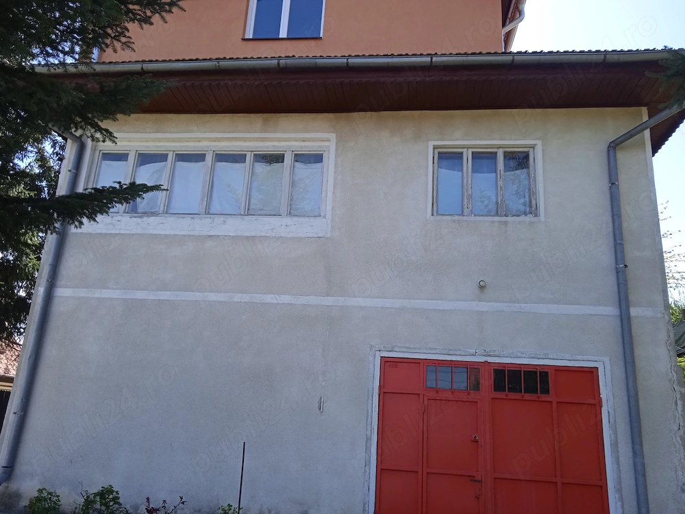 Casă de vacanță P+1+M Măgura BC