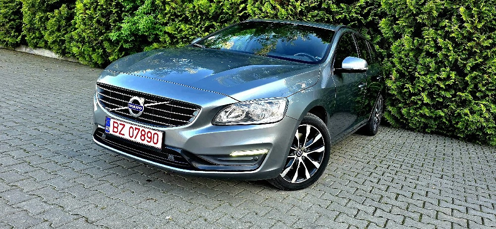 VOLVO V60 D2 Momentum - 2018 - 2.0 Diesel 120 Cp - Manuală 