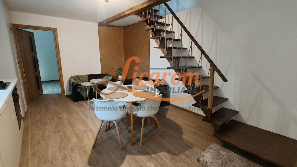 Apartament tip Casa 4 camere strada Carpatilor,totul nou.