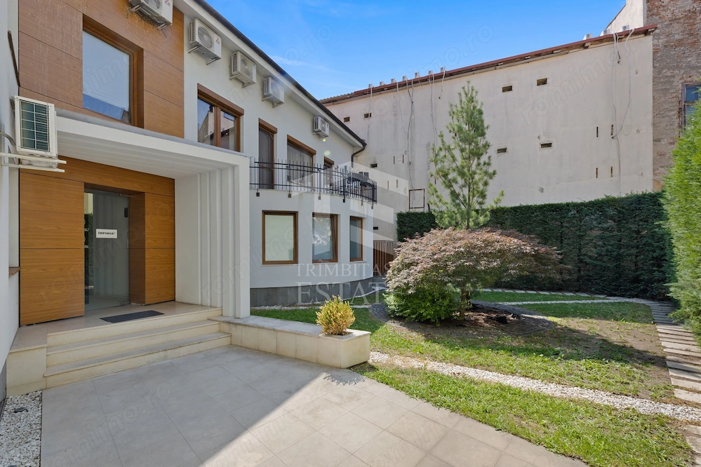 Casa / Vila  | 670MP Utili | Curte | Pozitie Centrala | COMISION 0%