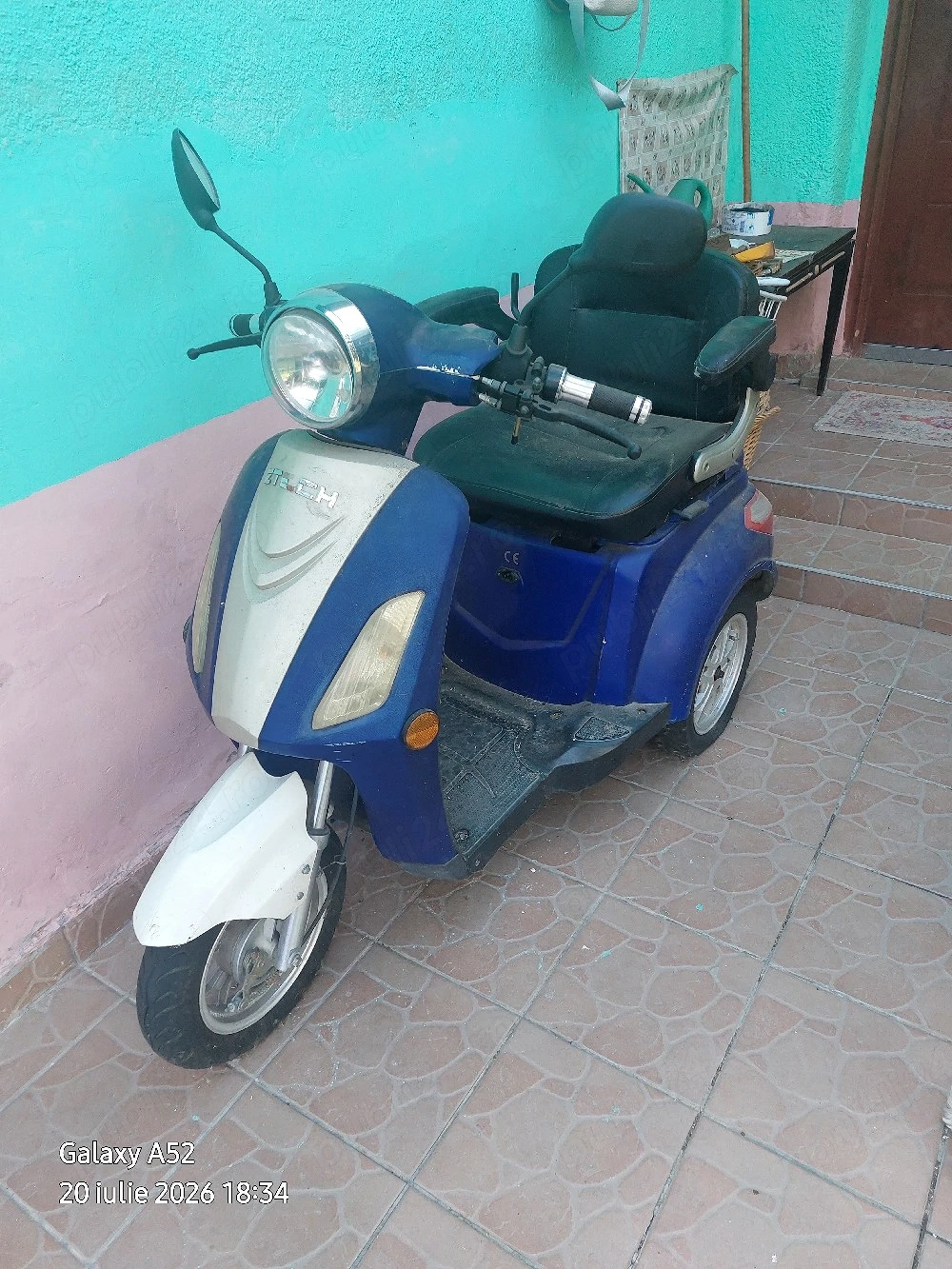vand tricicleta electrica