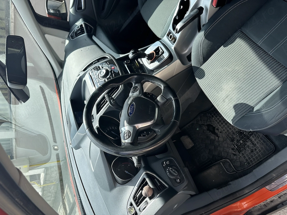 Vând Ford C-Max 2