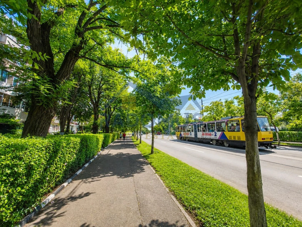 Apartament 3 camere | Șoseaua Nordului | Etaj 3/4 | Centrală proprie