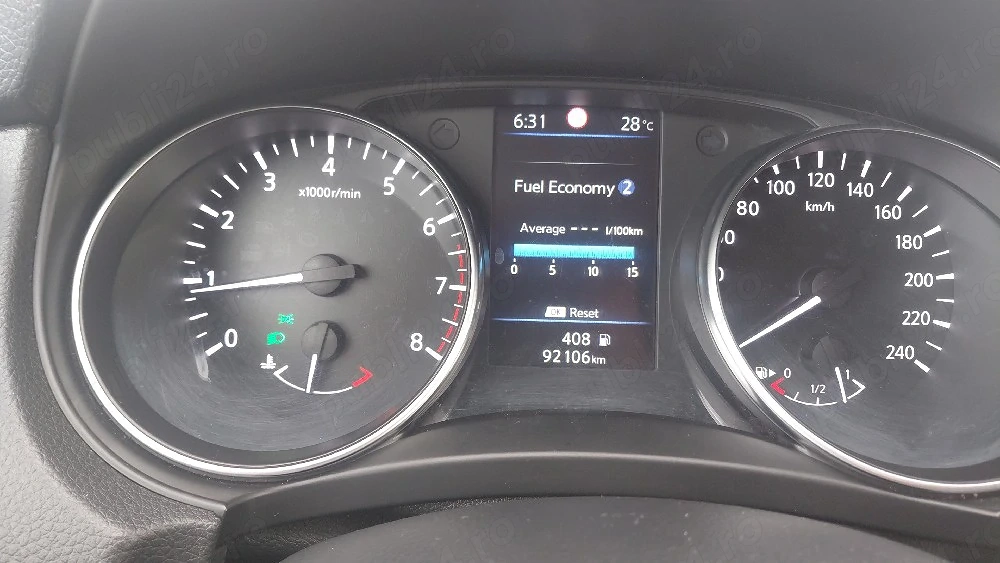 Vând Nissan Qashqai N-Connecta 1.3 DIG-T 140 CP   2021 