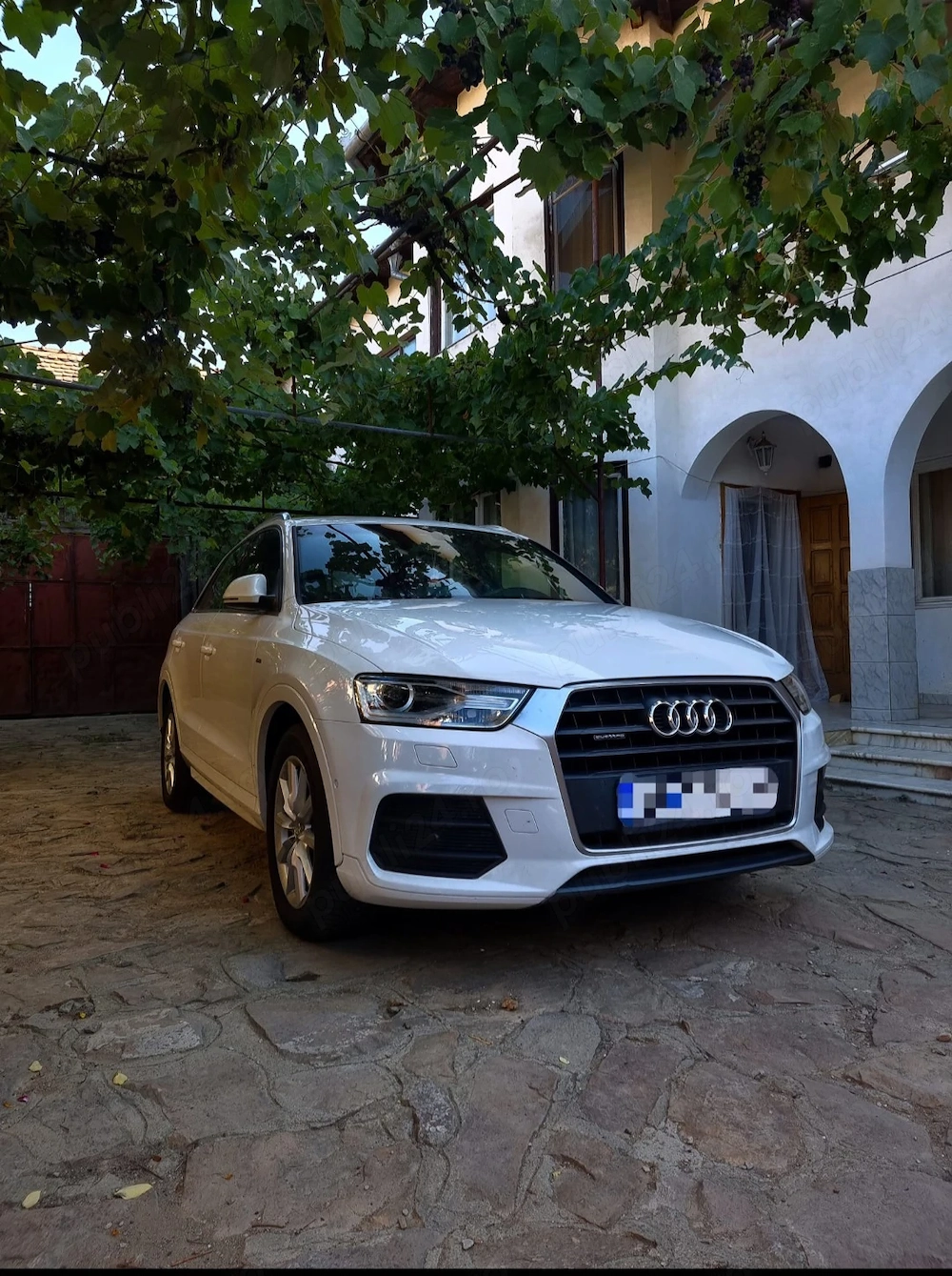 Vând Audi Q3 S-line 2016