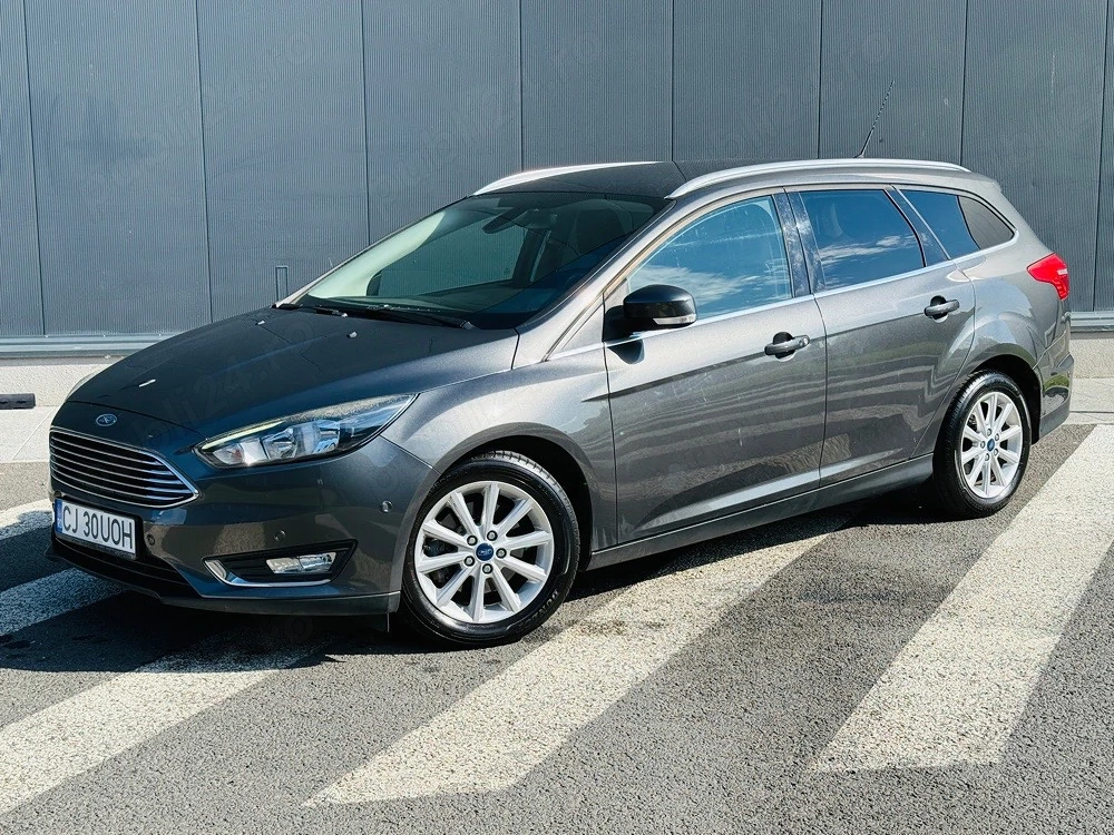 Ford Focus 1.5Benzina TITANIUM Navi Inmatriculat 120000km