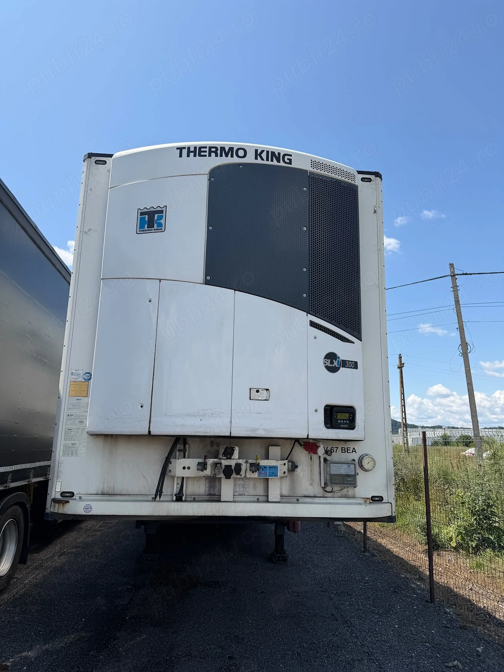 Semiremorca Schmitz Cargobull SCB cu Agregat Thermo King SLXe 300