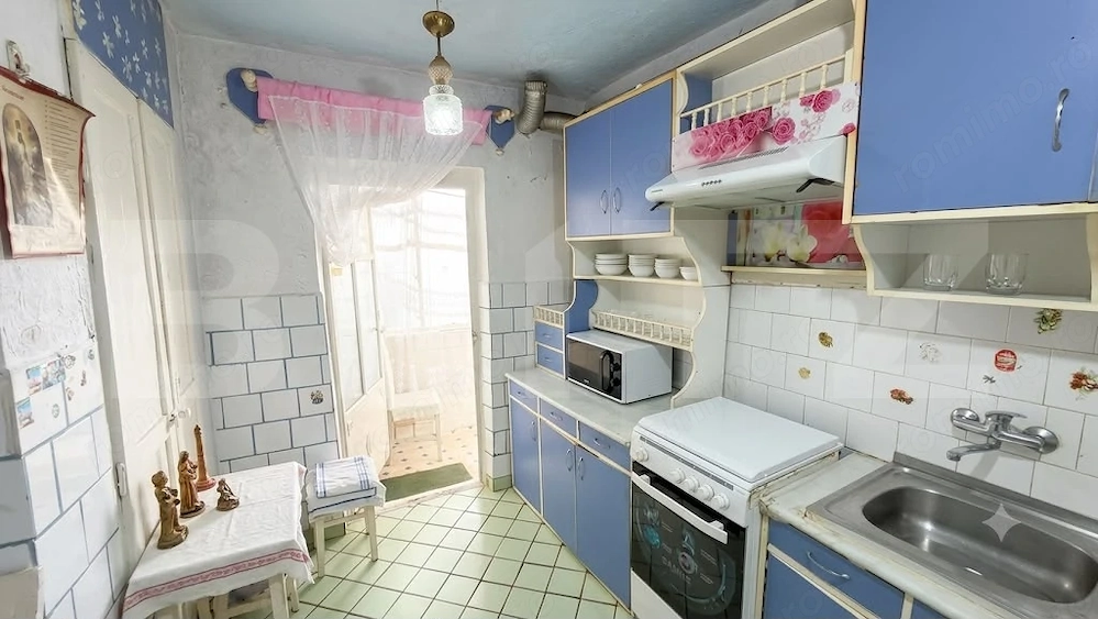 Apartament cu 3 camere, 66 mp, parter, zona Micro 16 – Str. Brândușa