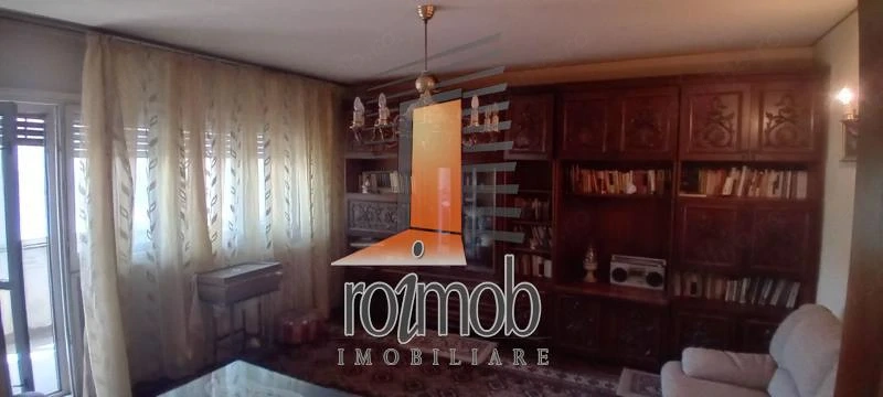 Universitate, apartament 2 camere decomandat, constructie 1984