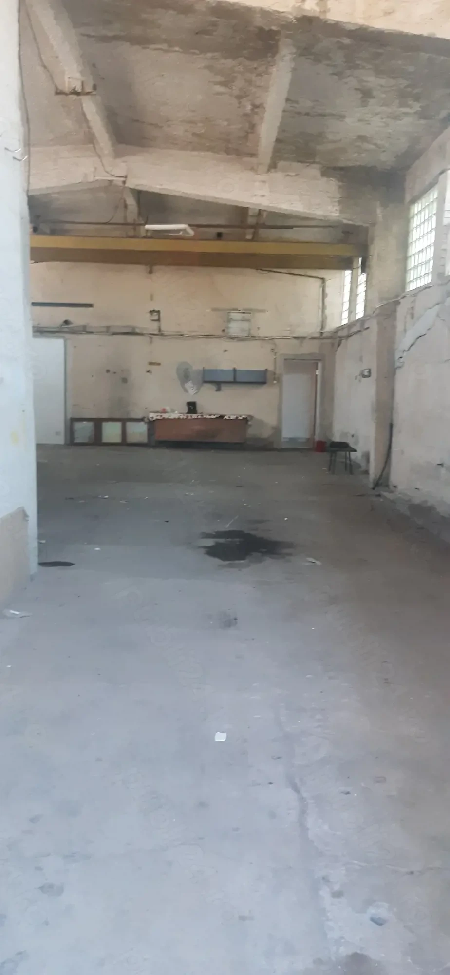 Inchiriez spațiu zonă industrială 