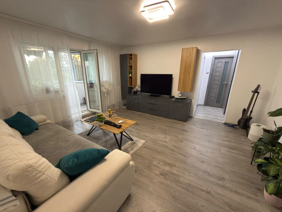 Apartament 2 camere, 50 mp, zona Vest