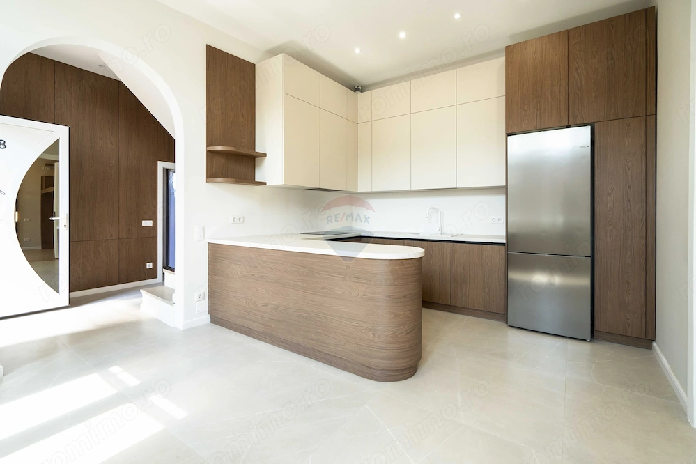 Apartament cu 3 camere de vânzare ultracentral str. Vasile Alecsandri
