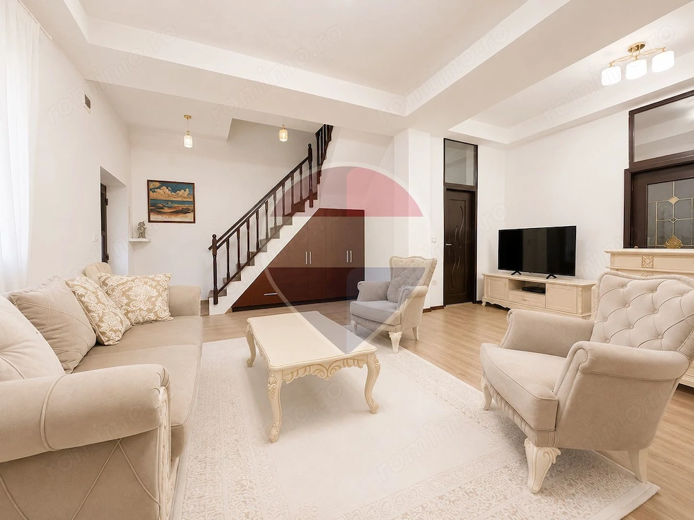 Vânzare - Vilă Duplex cu 6 camere I  str. Castelul Grecilor, Vișan