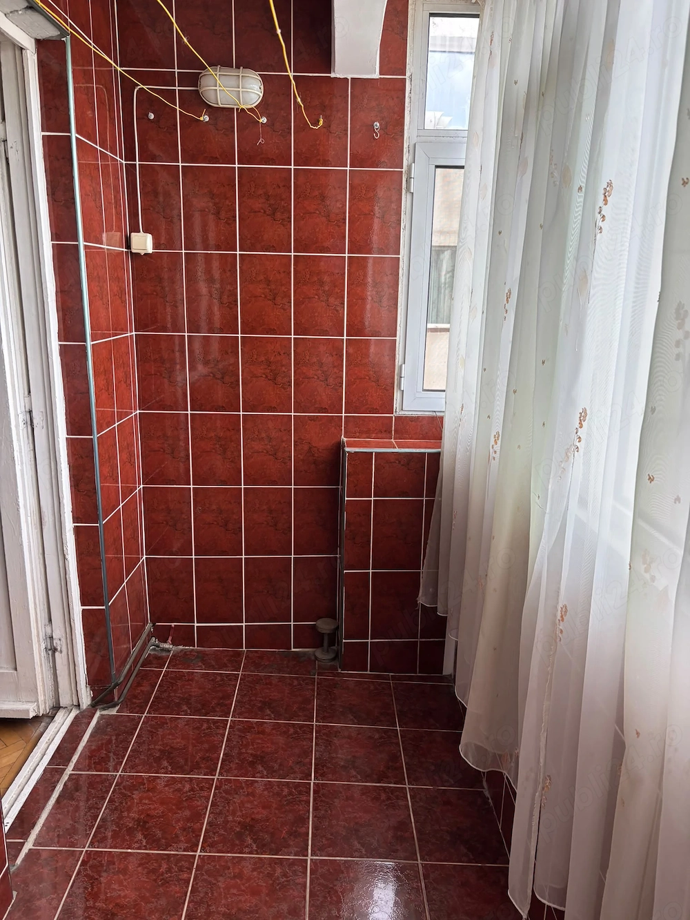 Închiriez apartament 2 camere
