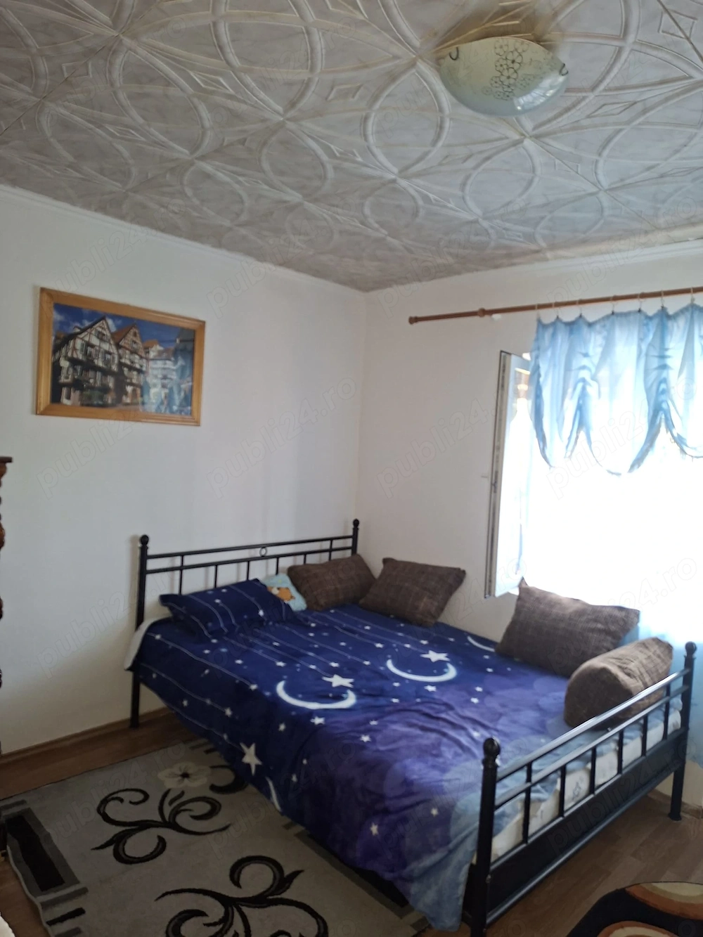 Casa de vanzare la tara