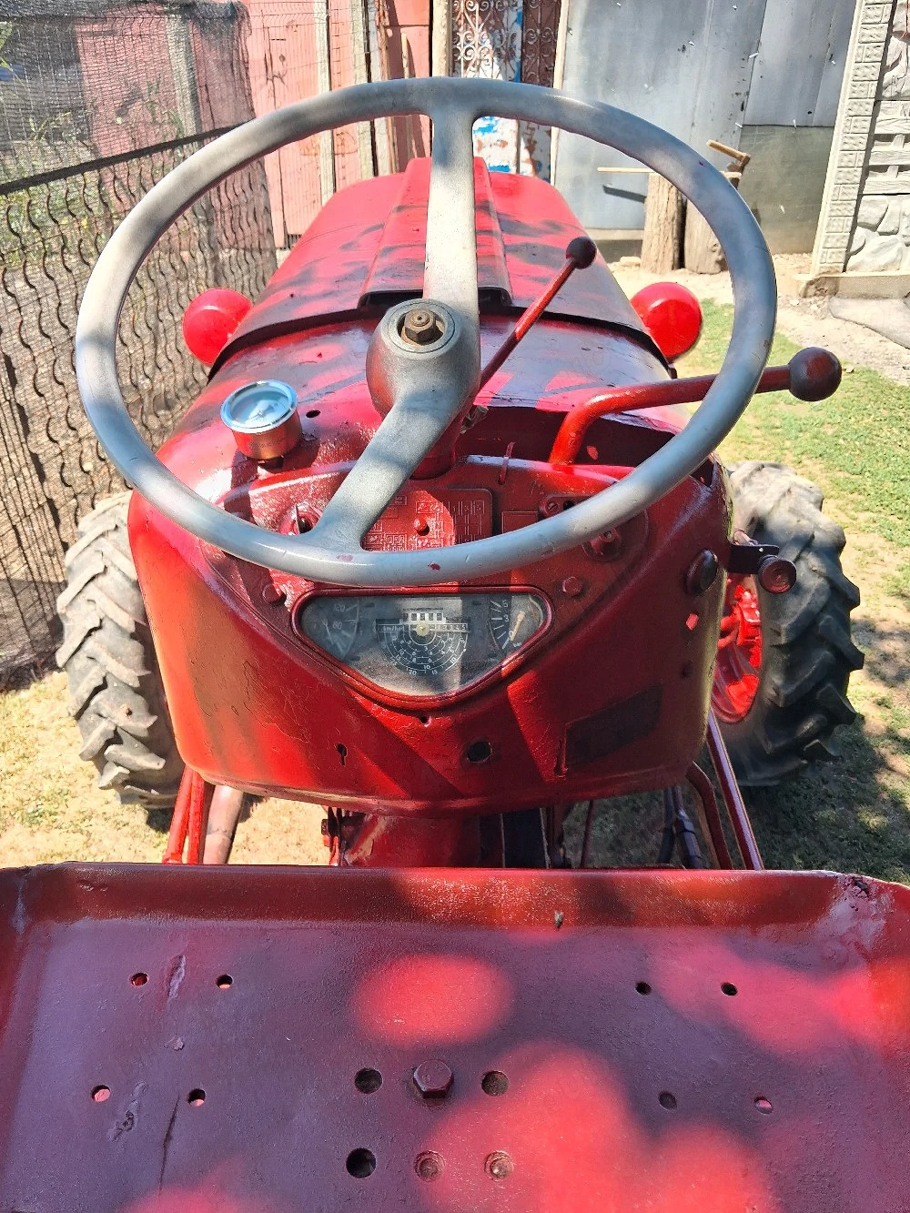 Tractor UTB 445