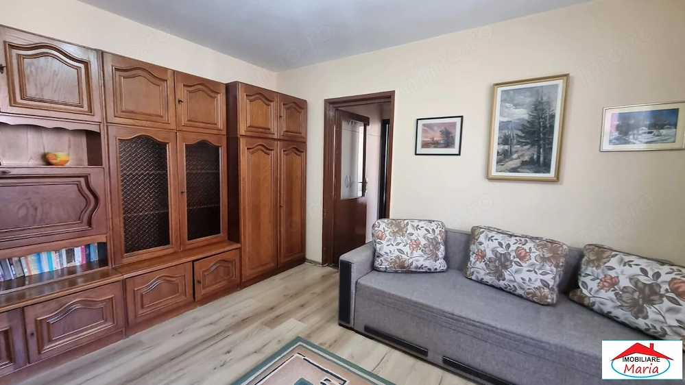 Apartament 2 camere zona centrala 75000 Euro etaj 3 ocupabil