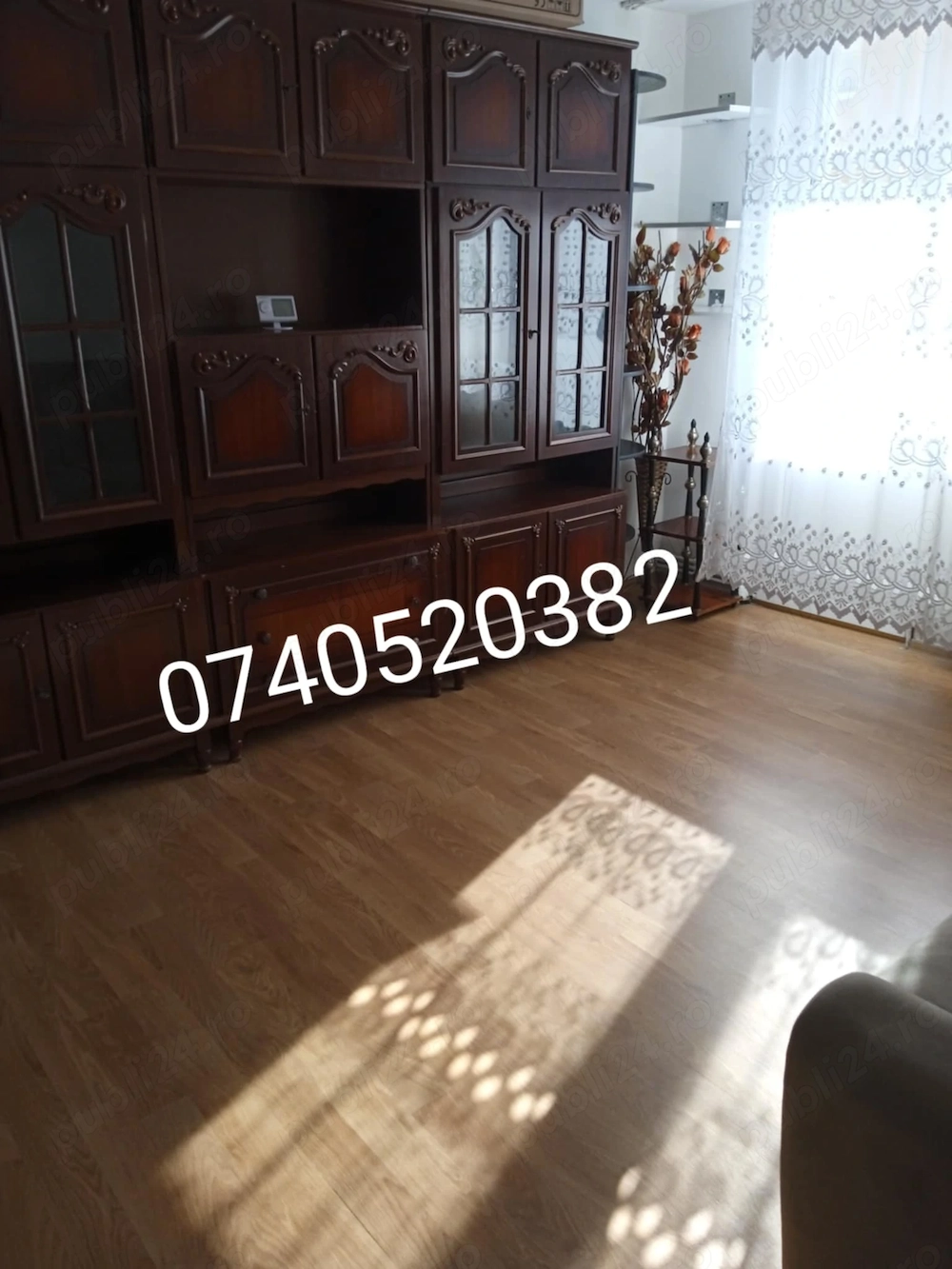 Chirie - Resita ,  Apartament 2 camere Mobilat-Utilata
