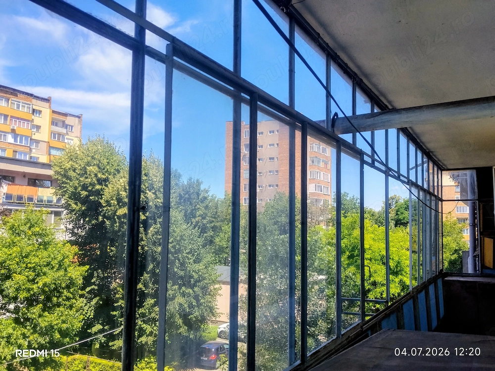 Vind apartament micro 4 et 3 Hunedoara 