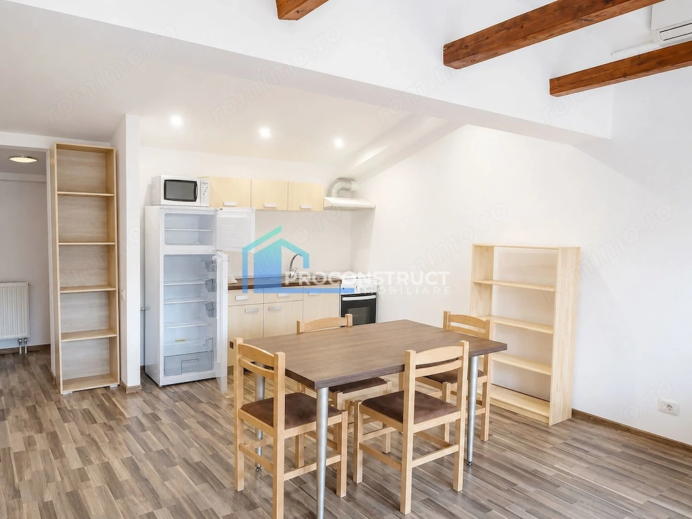 Apartament | 67 mp | Mansarda | Zona Unirii | Cladire Istorica
