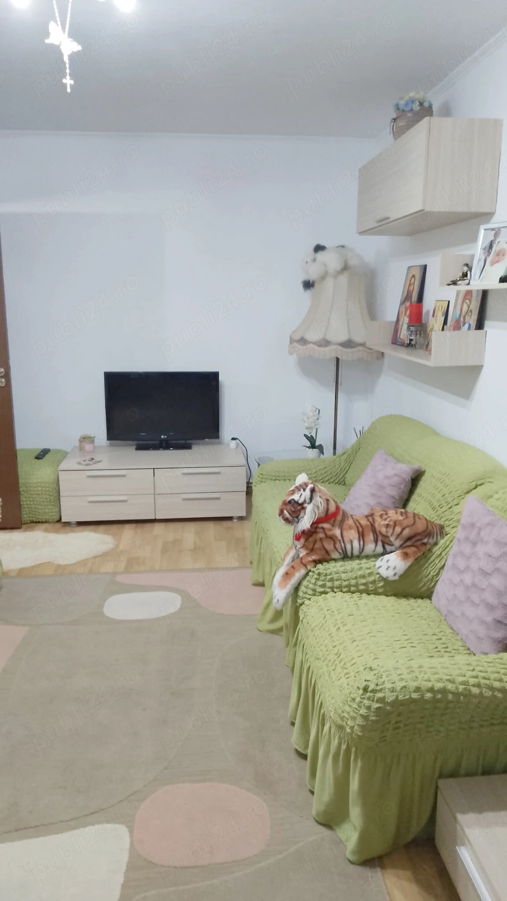 Apartament 3 camere ultracentral in Simeria