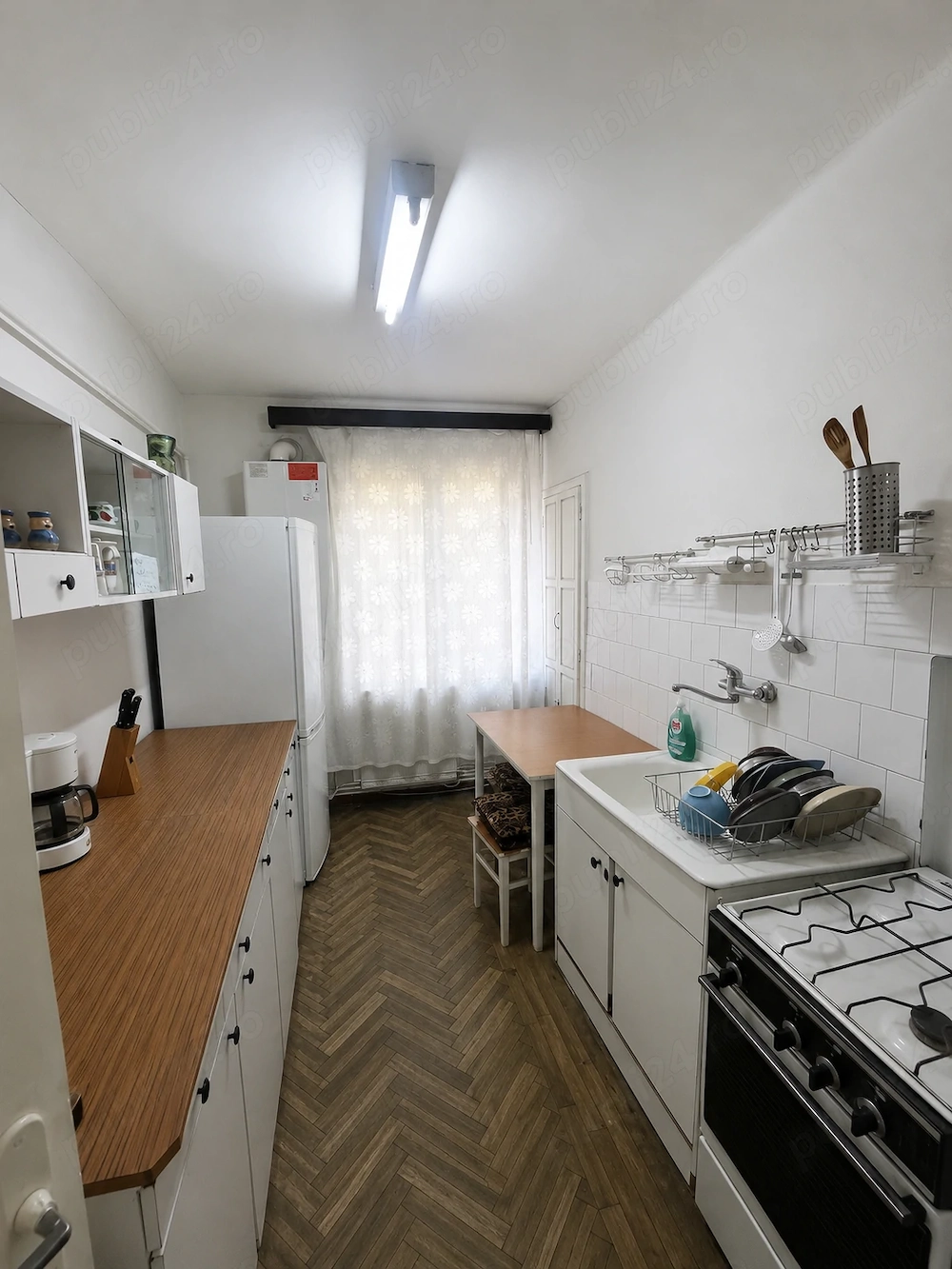 Apartament 2 camere decomandat | Bloc din cărămidă | Parter înalt | Zona OM | 2 boxe | Proprietar