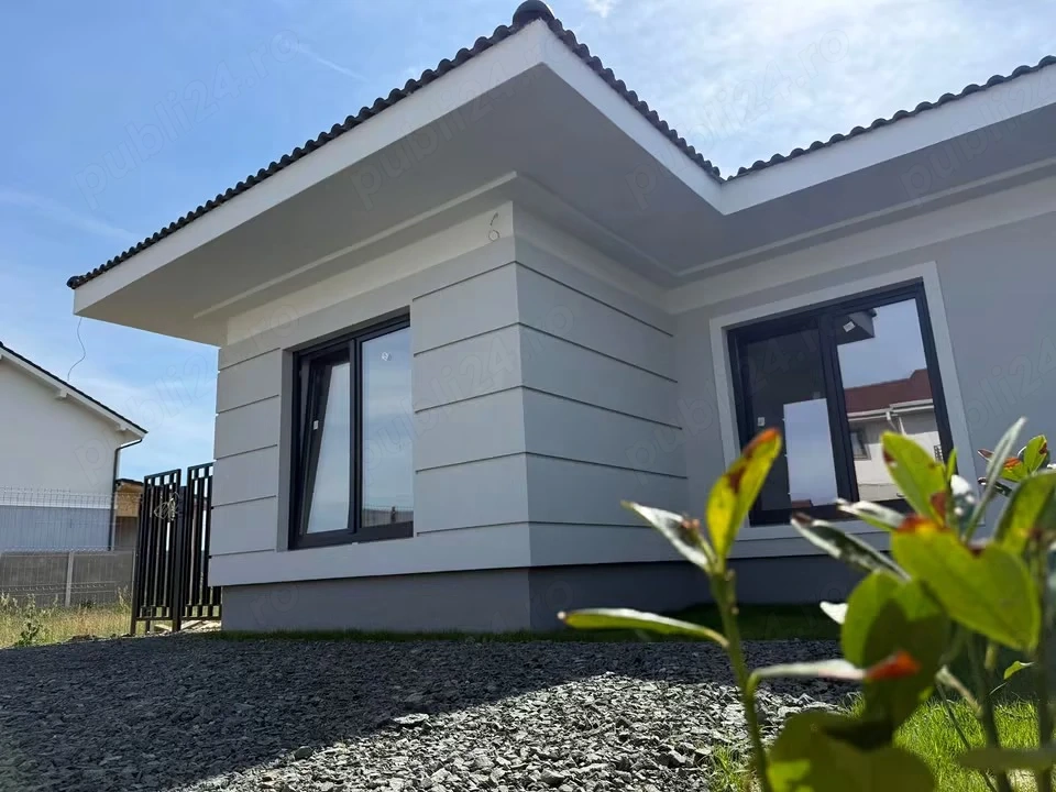 Duplex Mosnita Noua - direct de la proprietar, cu toate utilitatile