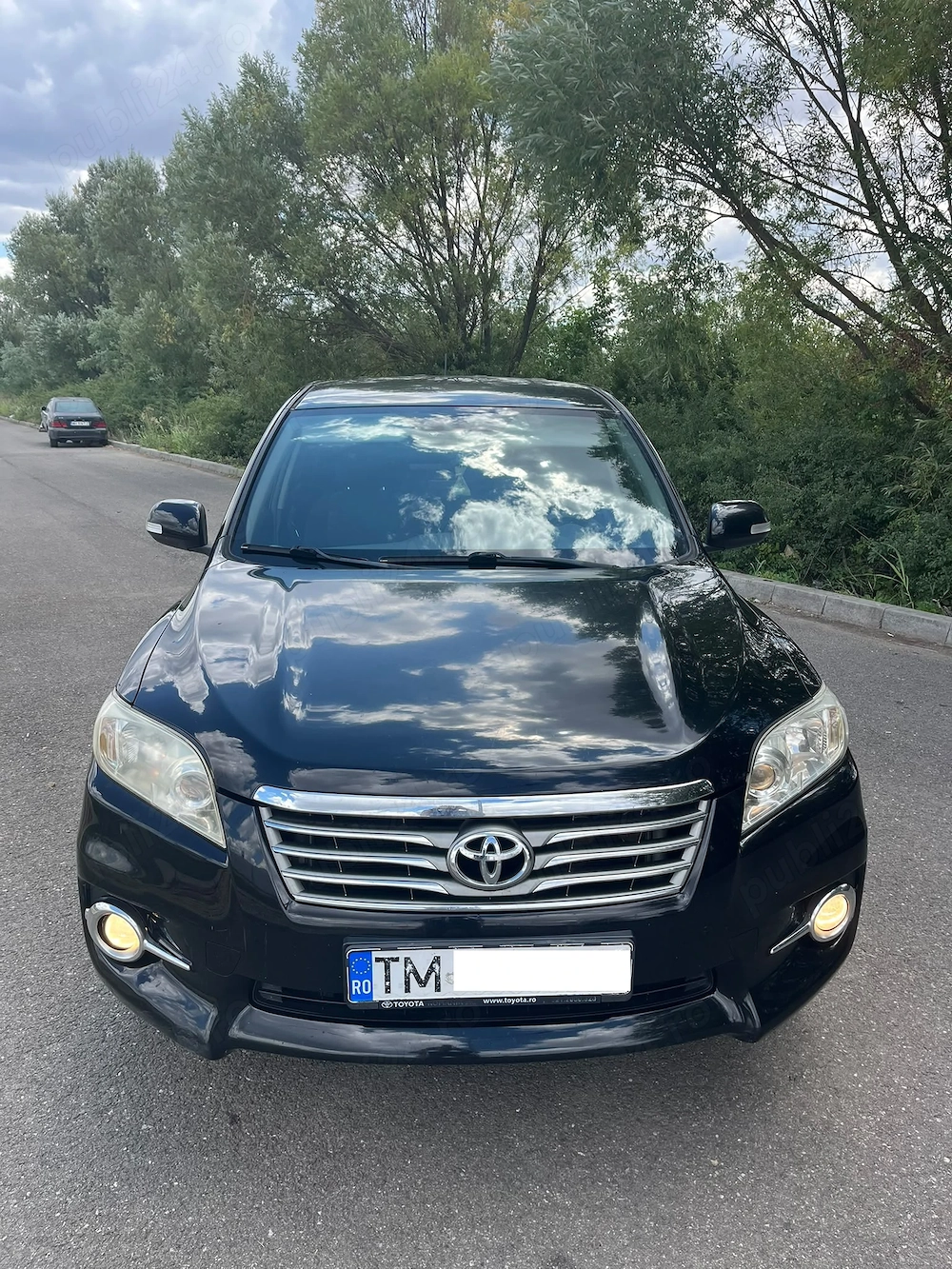 Toyota RAV4 2.2 D-4D 150 CP 4x4   Fabricată în Japonia   265.767 km