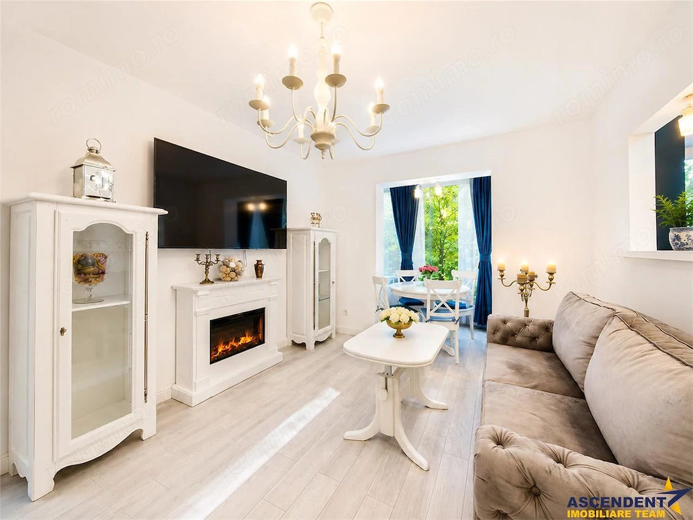 Rezidential  Investitional, renovat,echipat,  etaj 2, design cu detalii unice,Centrul Civic