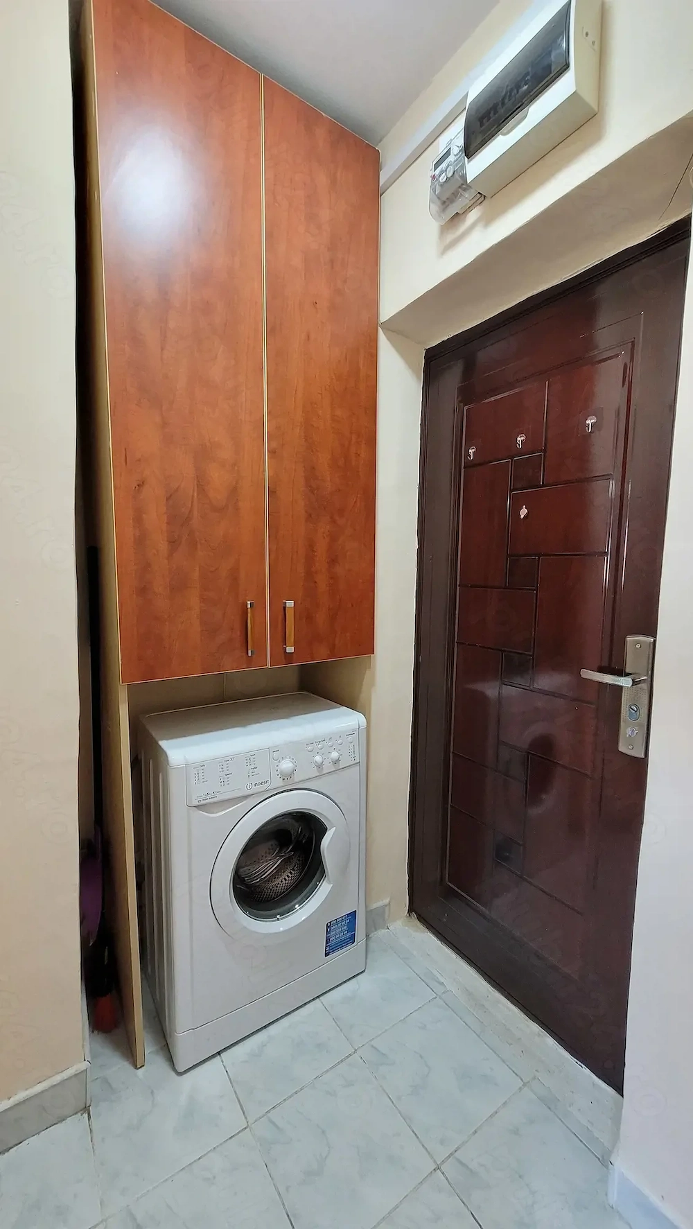 Proprietar  apartament o camera,  centrala termica, izolat exterior zona Mircea cel Batran