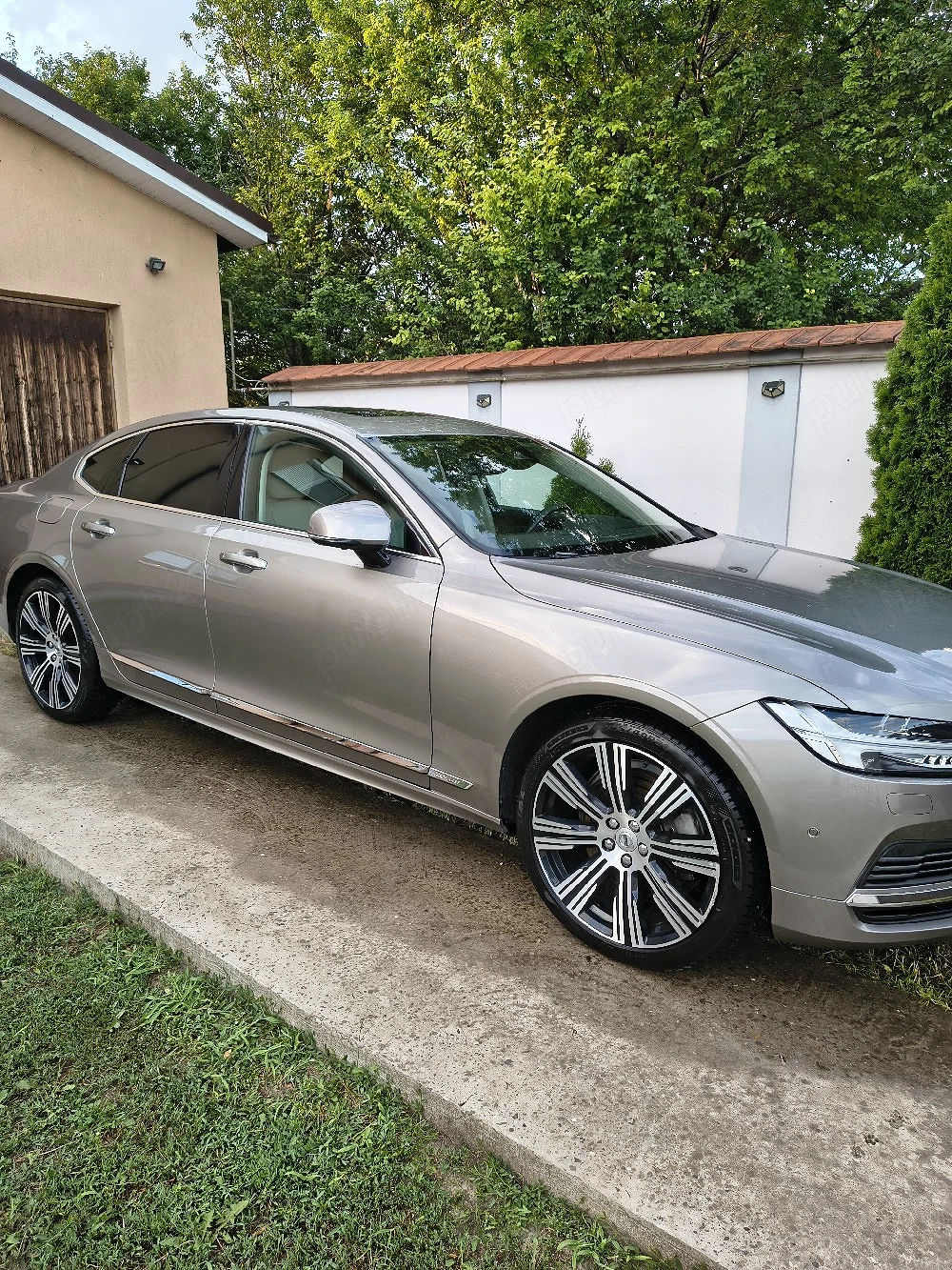 Volvo S90 T8-455cp