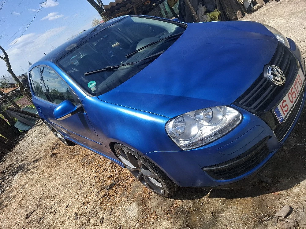 Vând Golf 5