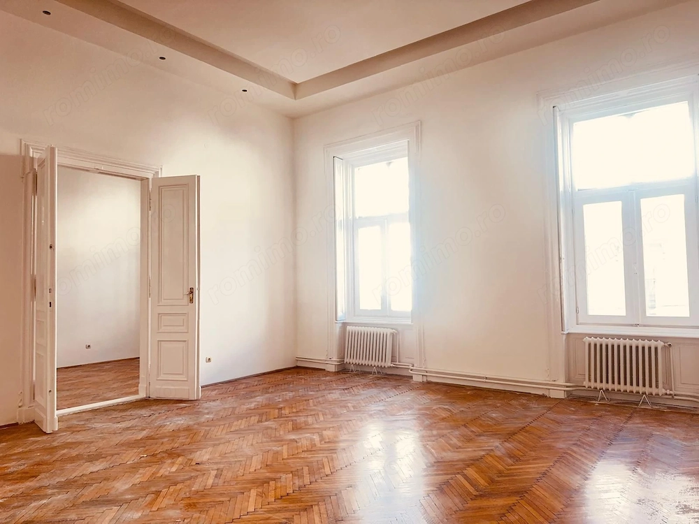 Apartament cu 3 camere, Ultracentral in Palatul Neumann