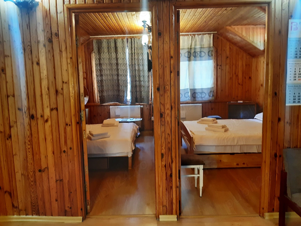INCHIRIERE apartament 2 dormitoare centru SINAIA, Prahova 12 luni cu 500 euro chiria+200 euro f.u.u