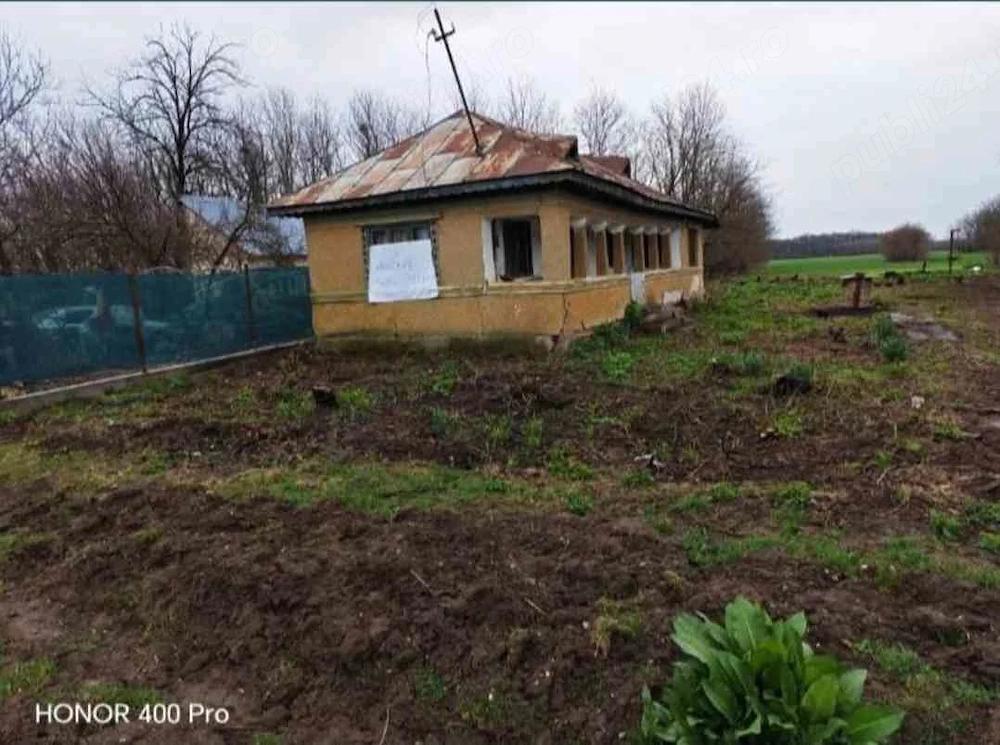 De Vânzare Casa cu Teren GENEROS 