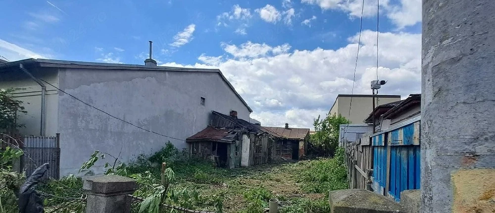 Teren de vanzare
