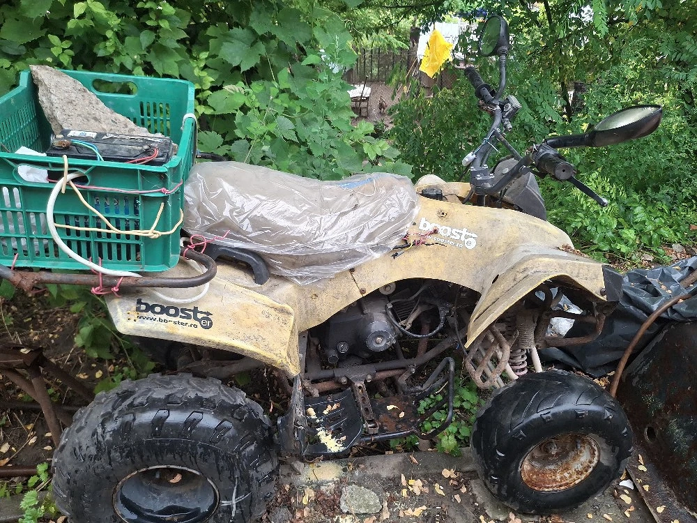 De vânzare atv.