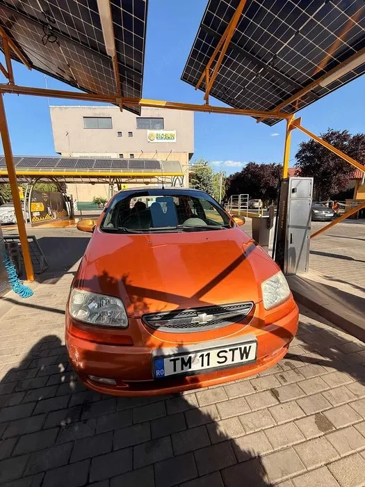 Vând Chevrolet Kalos, motor 1.4 benzină (83 CP), cu 173.000 km reali și acte la zi.